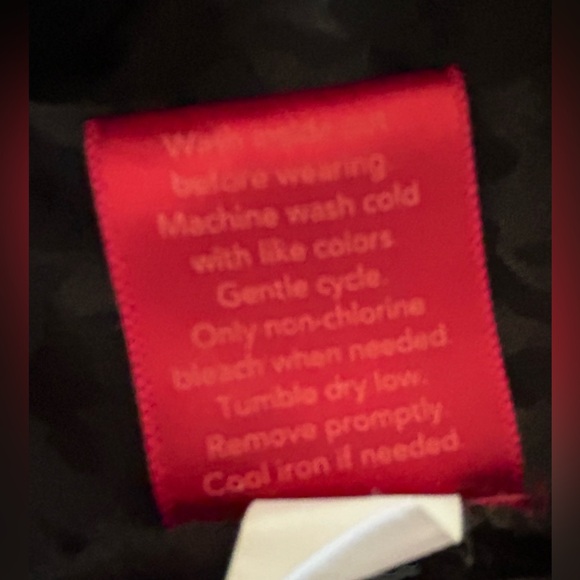 Jennifer Lopez Black Long Bell Sleeve Top Blouse. Size Medium - Picture 10 of 10